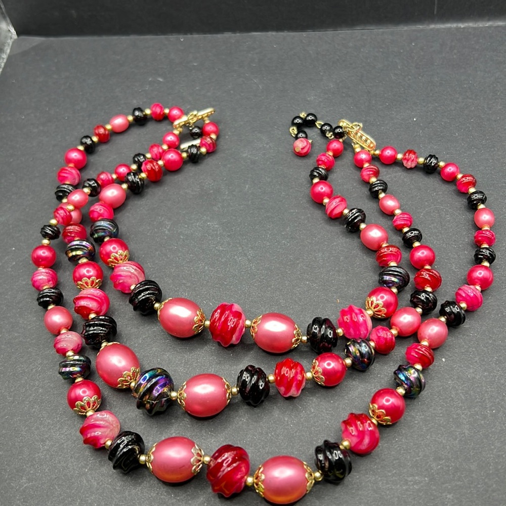 Vintage Japan pink beaded necklace